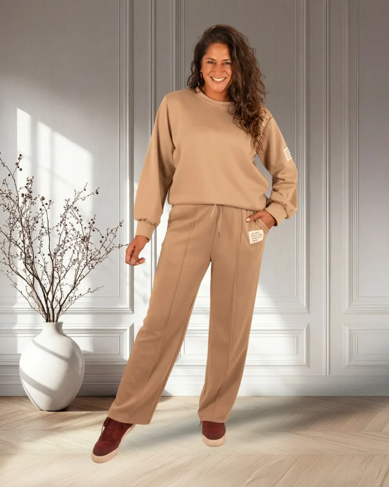Donkerbeige joggingpak met lange mouw van El-Vita