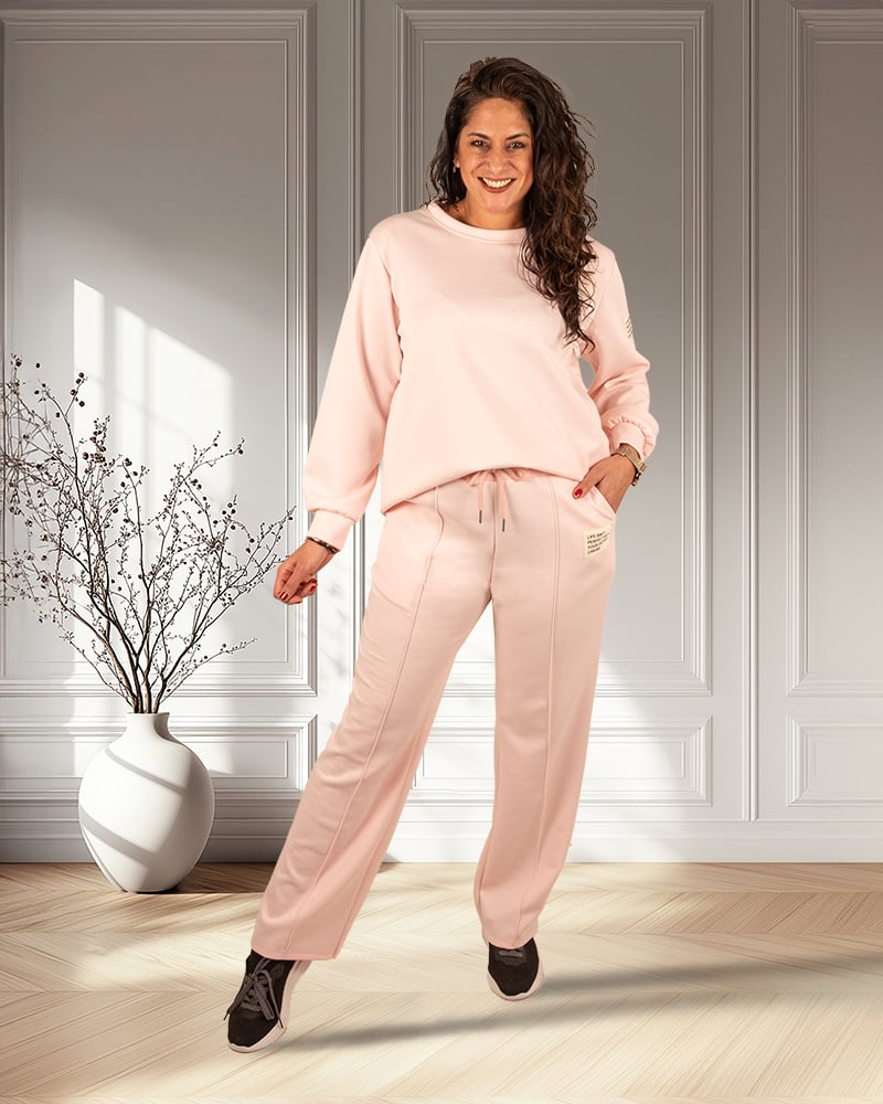Lichtroze joggingpak met lange mouw van El-Vita