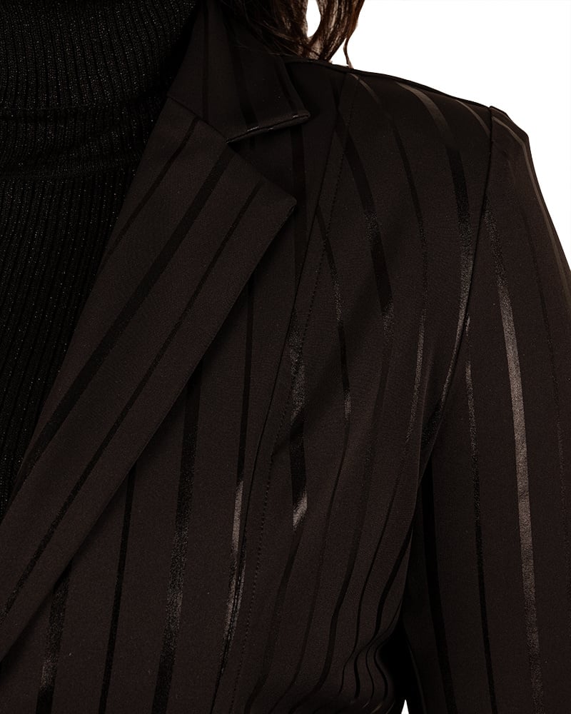 Zwarte travelstof blazer met glanzende strepen van Mi Piace - Afbeelding 4