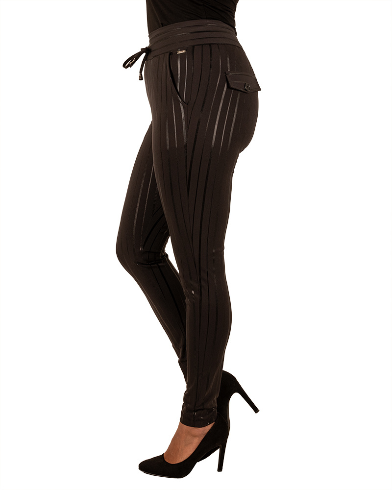 Zwarte travelstof broek met glanzende strepen van Mi Piace - Afbeelding 3