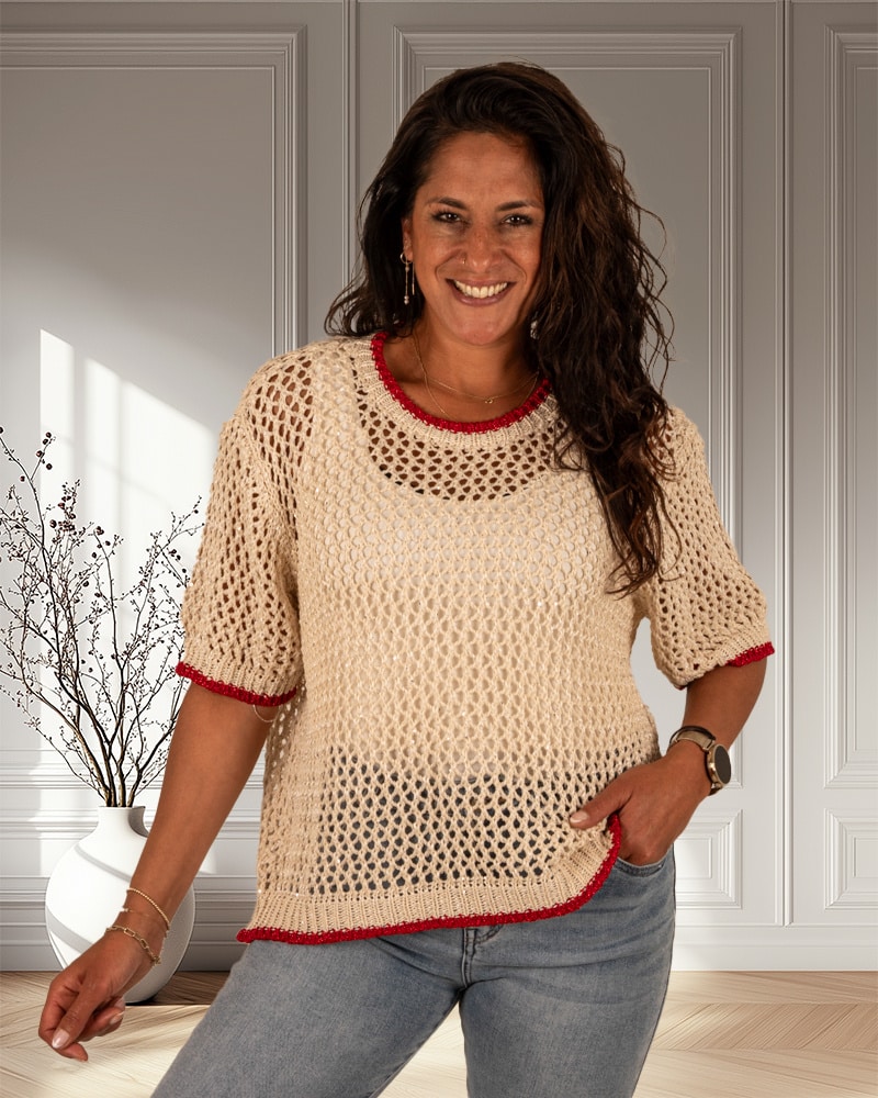 Beige gehaakt shirt met rode bies  van Gemma Ricceri - Afbeelding 3