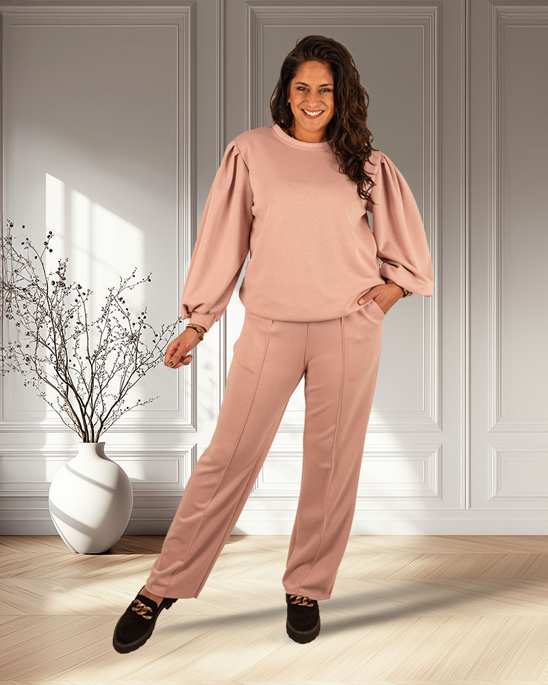 Oudroze joggingpak met pofmouw van El-Vita