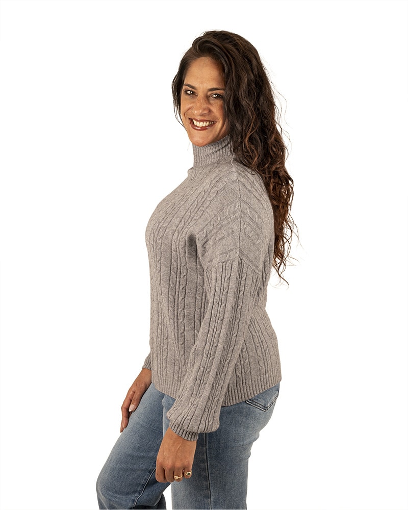 Grijze trui met kabels van Nami - Afbeelding 3