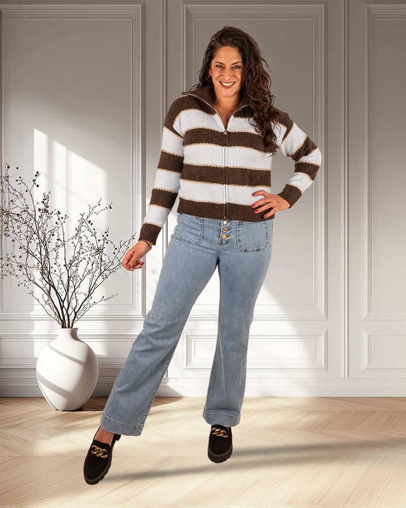 Light blue wide leg jeans met knopen van Miss Bon