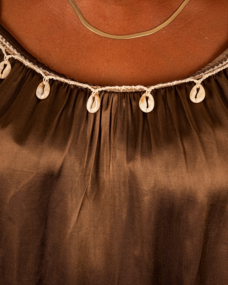 Donkerbruin hemdje schelpjes van Gemma Ricceri - Afbeelding 4