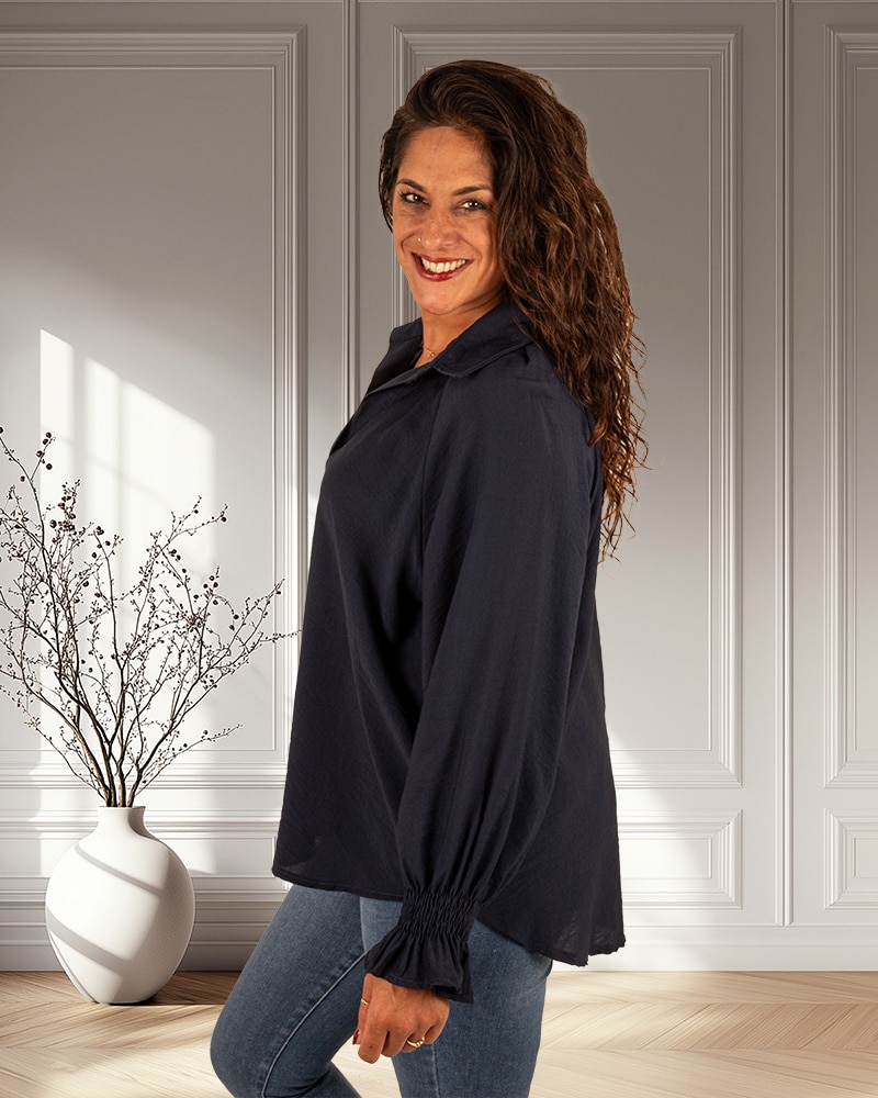 Donkerblauwe blouse van Gemma Ricceri - Afbeelding 3