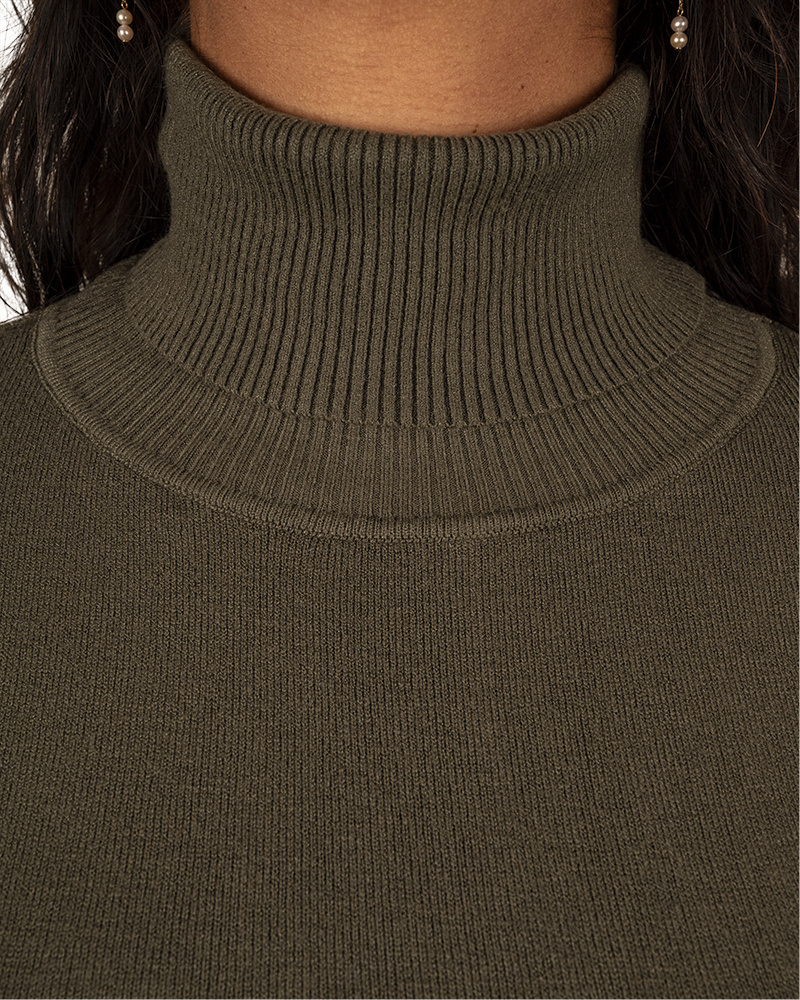 Legergroene fijngebreide trui met col van CC Fashion - Afbeelding 3