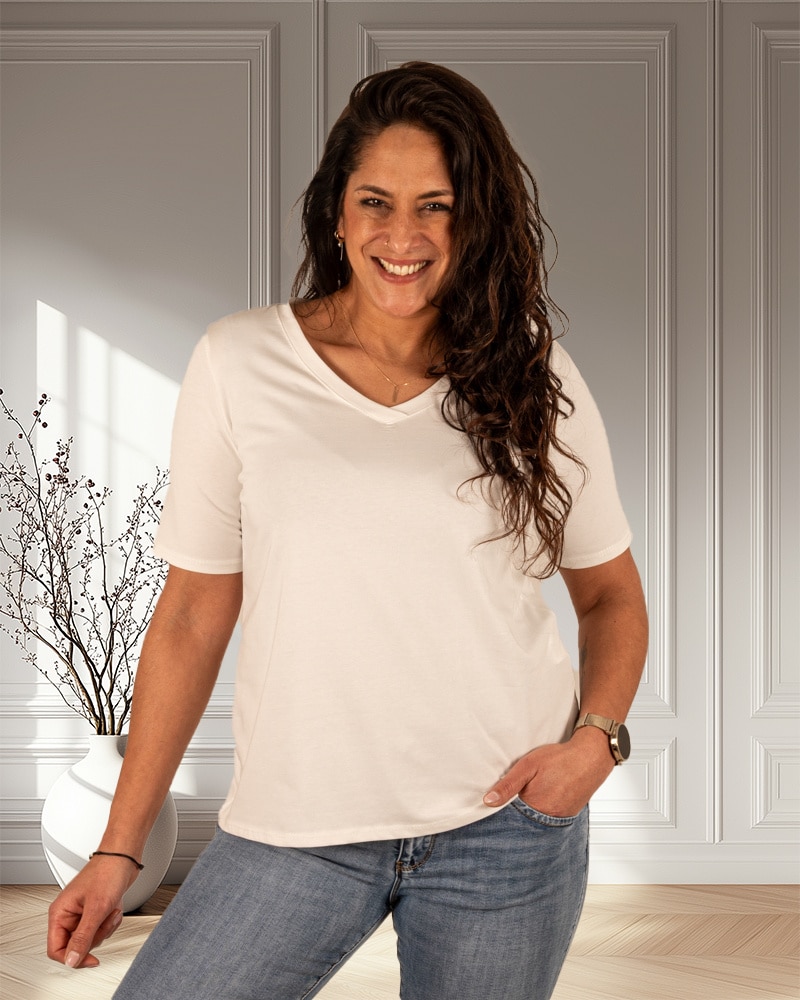 Off-white basis shirt V-hals van Gemma Ricceri