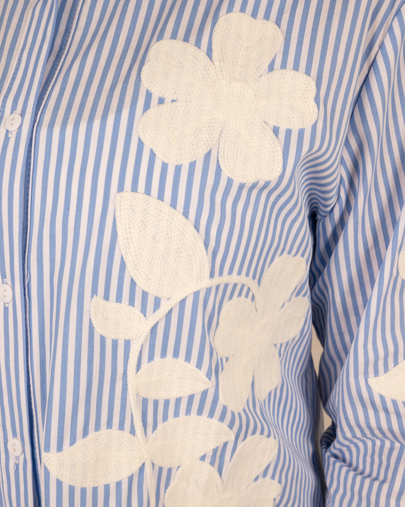 Blauw/wit blouse gehaakte bloemen van Luzabelle - Afbeelding 4