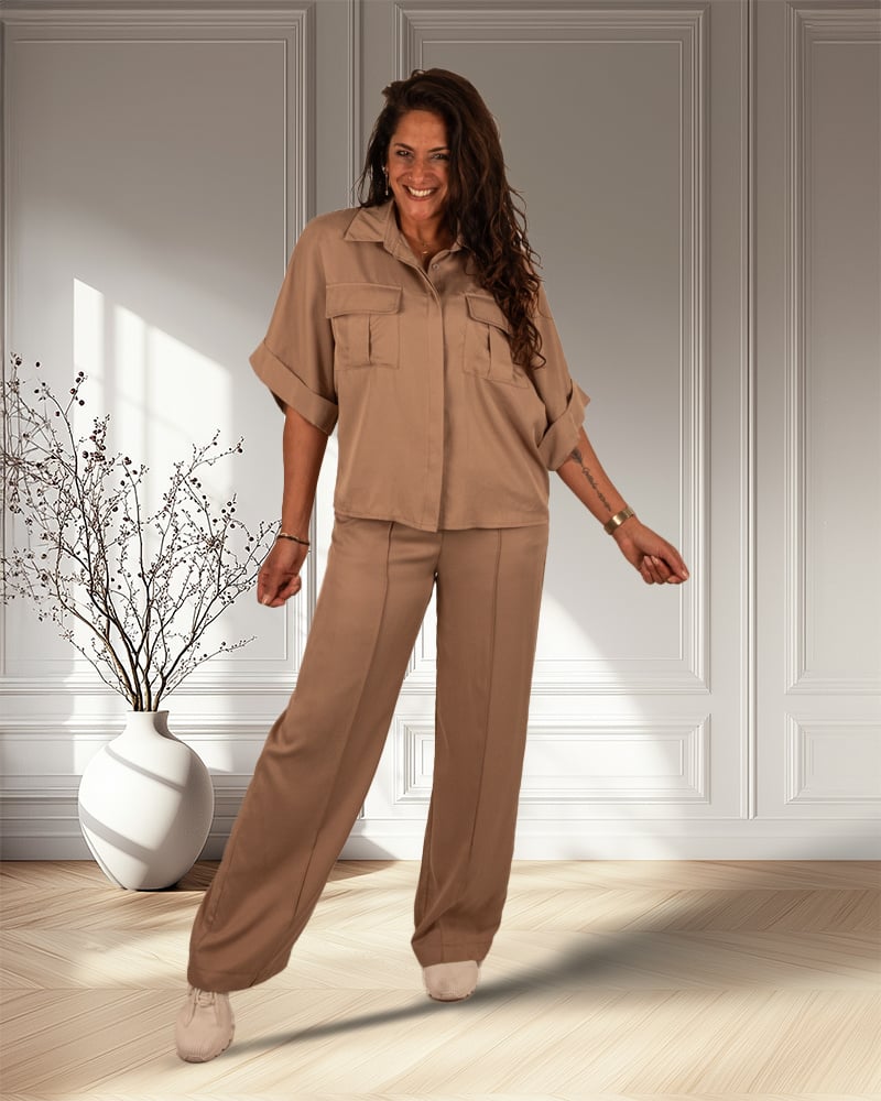 Camel tencel blouse  van Vanto - Afbeelding 2