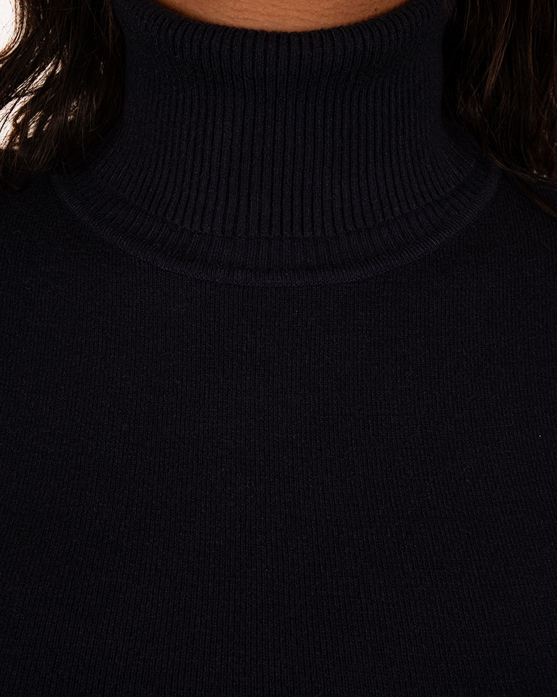 Donkerblauwe fijngebreide trui met col van Extra Me - Afbeelding 2