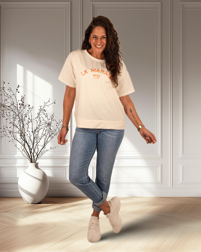 Light blue high waist mom jeans van Redberry