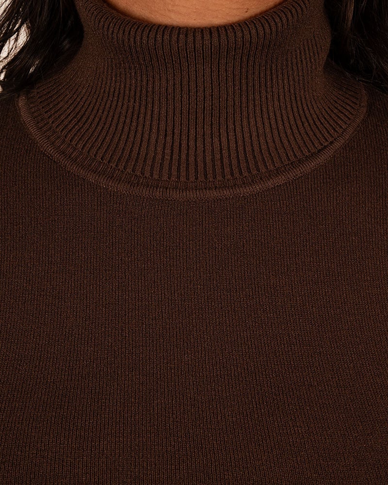 Donkerbruine fijngebreide trui met col van Extra Me - Afbeelding 2