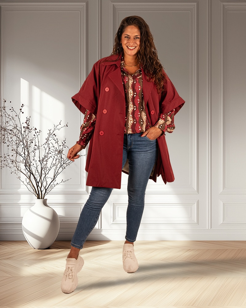 Bordeaux trenchcoat van Zeta Otto