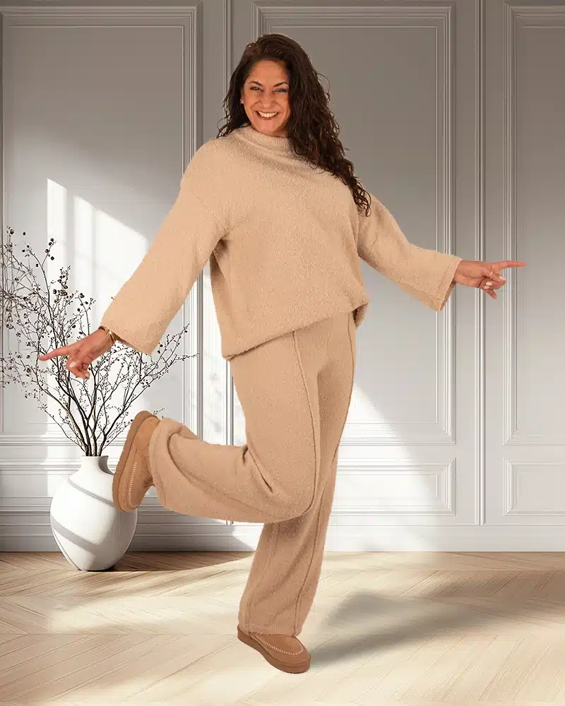 Beige comfy pak van Voyelles