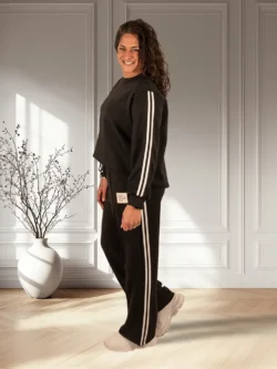 Zwart joggingpak met witte bies van El-Vita - Afbeelding 4