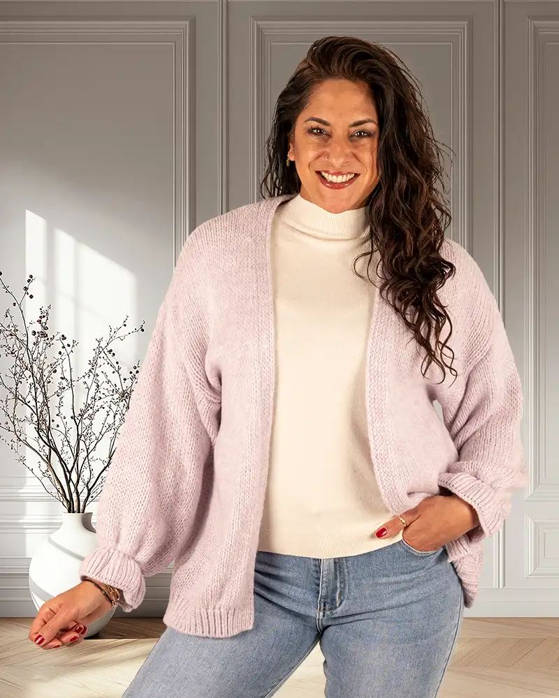 Lila gebreid vest van Gemma Ricceri