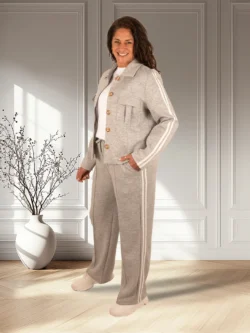 Grijs joggingpak met jasje en witte bies