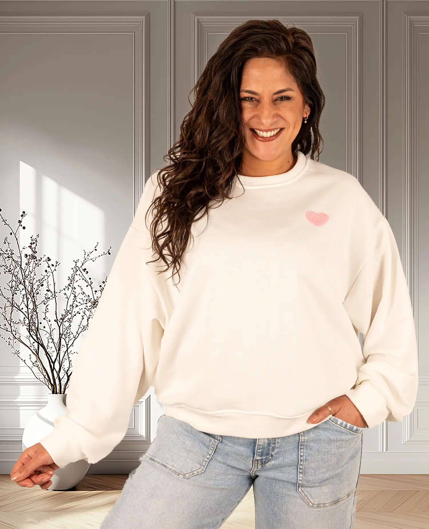 Ecru sweater "Bisous" van Mooij