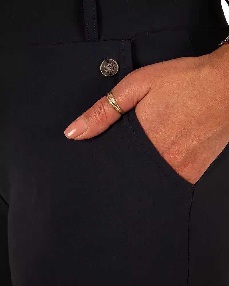 Donkerblauwe travelstof pantalon van Triple Nine - Afbeelding 5