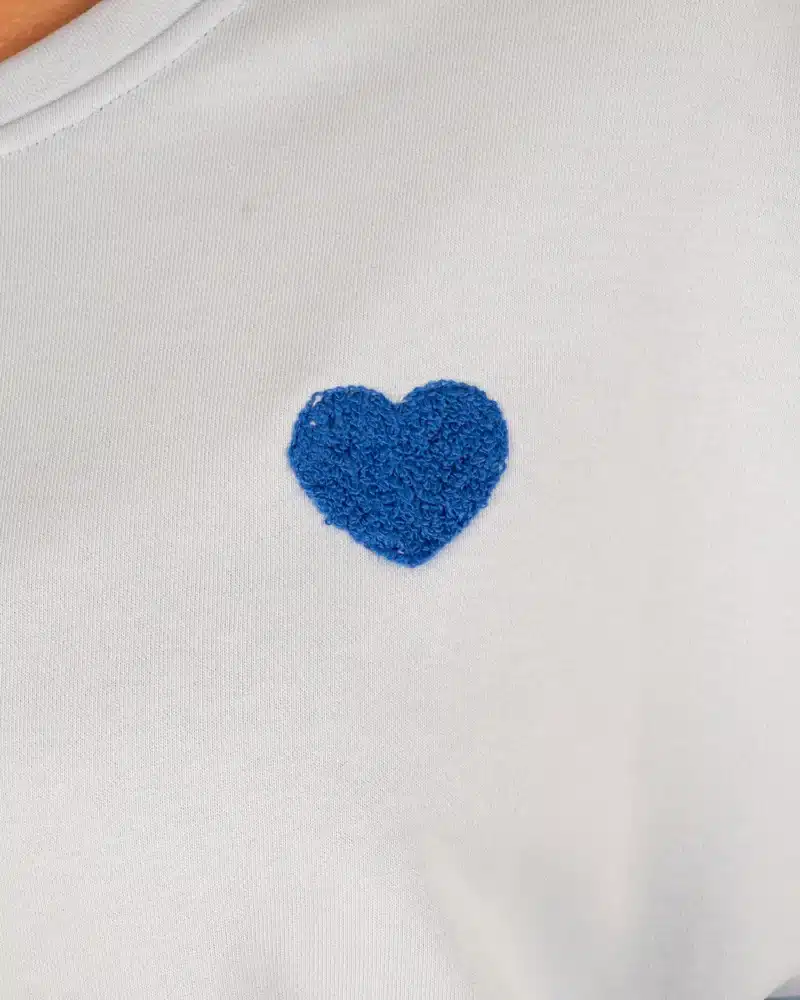 Lichtblauwe sweater "Bisous" van Mooij - Afbeelding 3