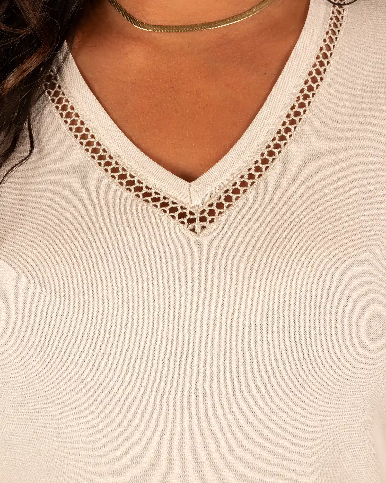 Beige shirt V-hals van Gemma Ricceri - Afbeelding 4