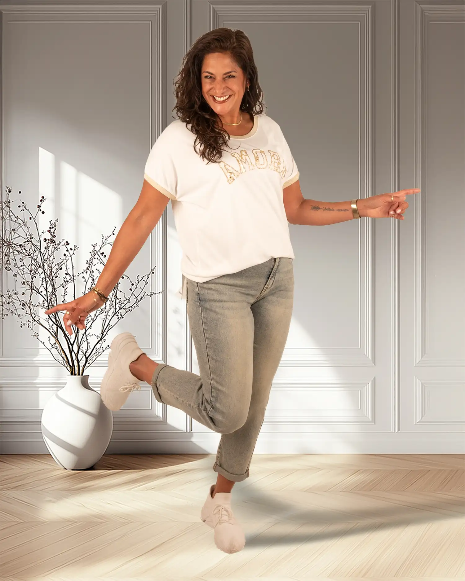 Ecru T-shirt "Amore" van Gemma Ricceri - Afbeelding 2