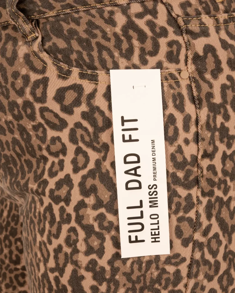 Panterprint full dad fit jeans van Hello Miss - Afbeelding 5