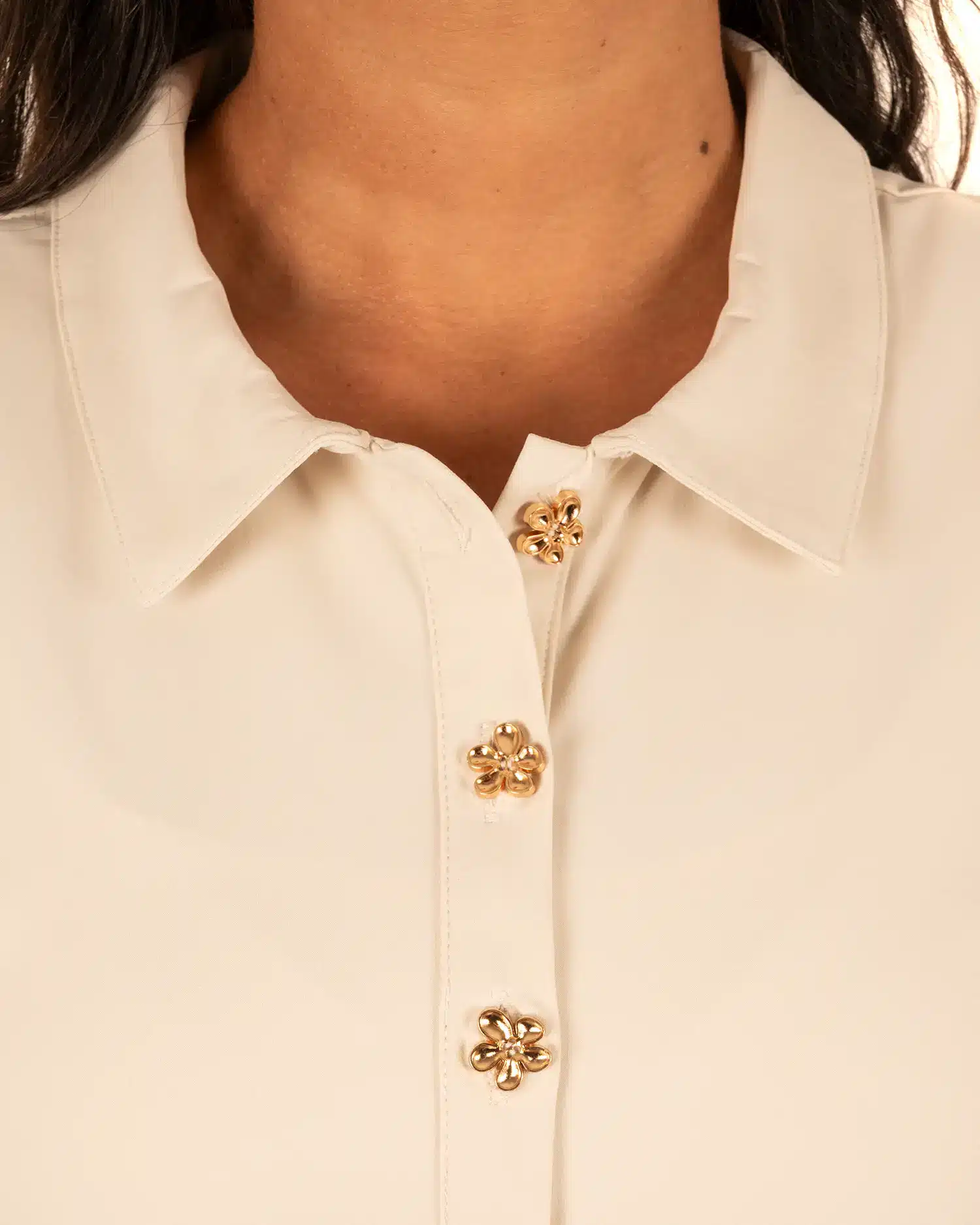 Lichtbeige travelstof poloblouse van Triple Nine - Afbeelding 4