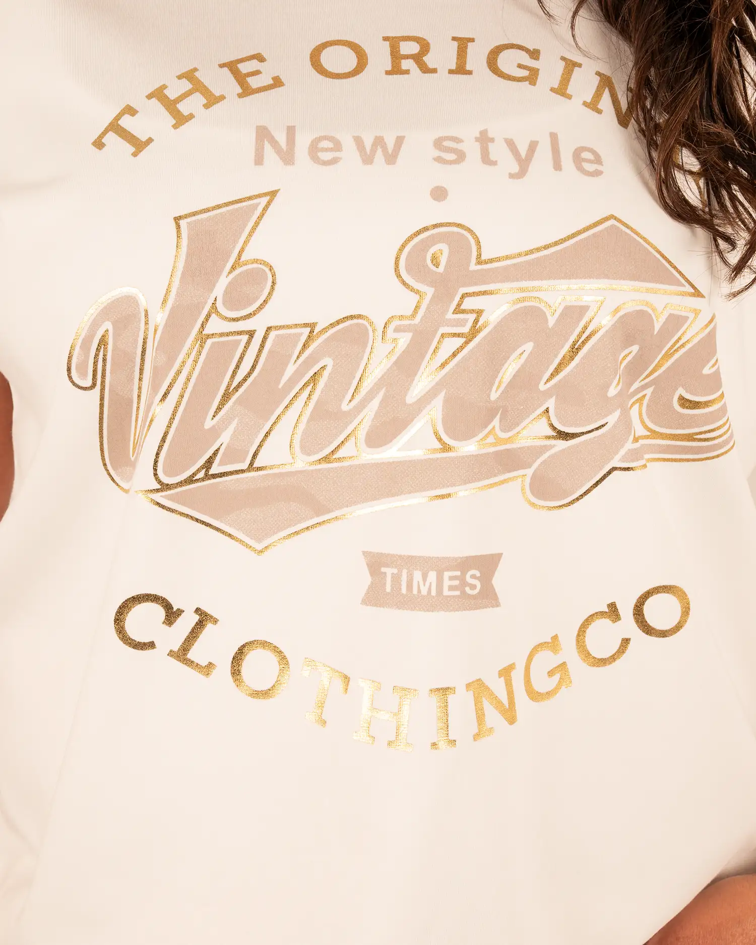 Off-white shirt beige "Vintage"print van Chastar - Afbeelding 4