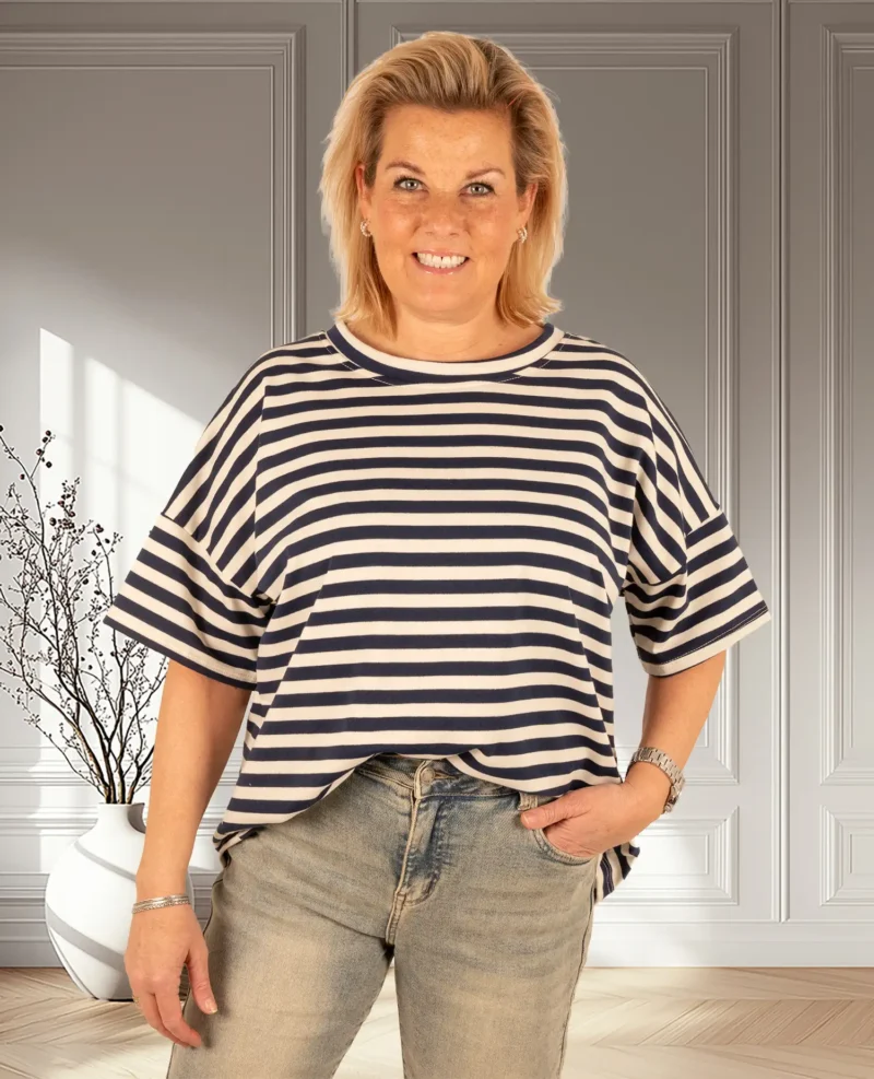 Donkerblauw/ecru gestreept sweatshirt korte mouw