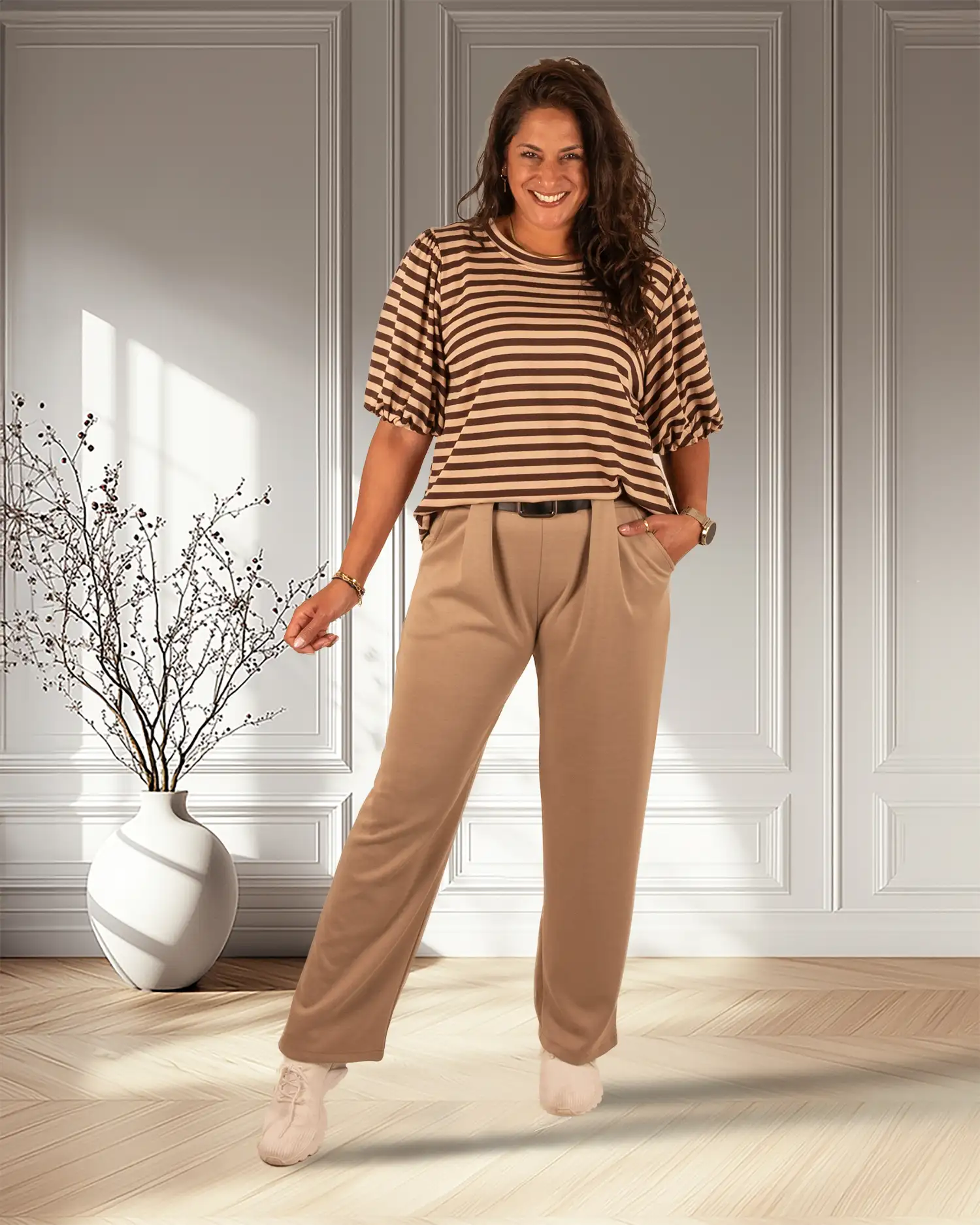 Camel jogpantalon met riem van El-Vita