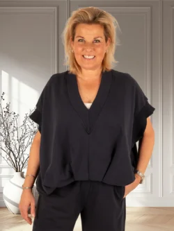 Donkerblauwe ballontop van Chastar