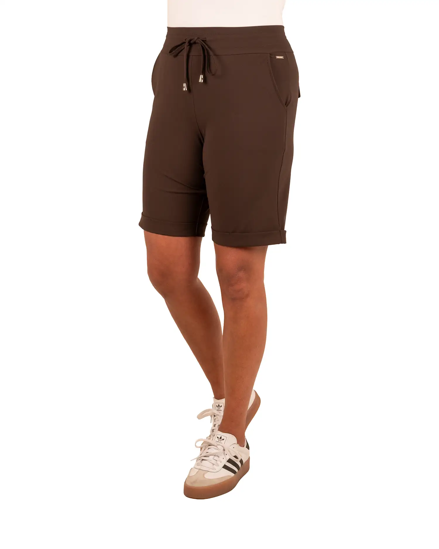 Donkerbruine travelstof short van Mi Piace - Afbeelding 2