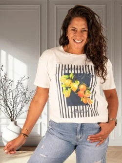 Off-white shirt fruit blauw van Gemma Ricceri