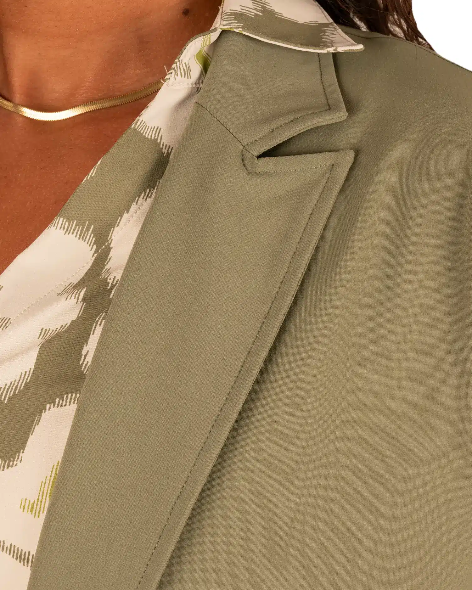 Olive green halflange travelstof blazer met ceintuur van Mi Piace - Afbeelding 5