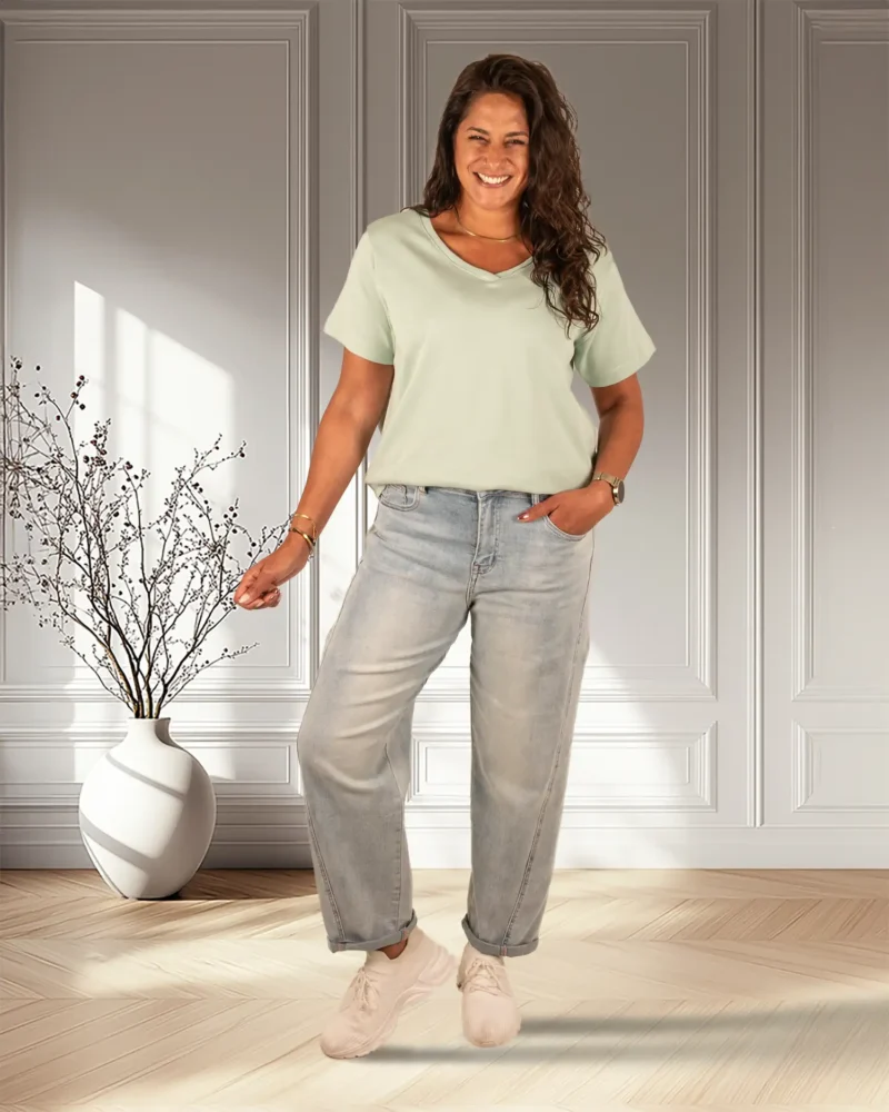 Lichtgroen basis shirt V-hals van Gemma Ricceri - Afbeelding 2