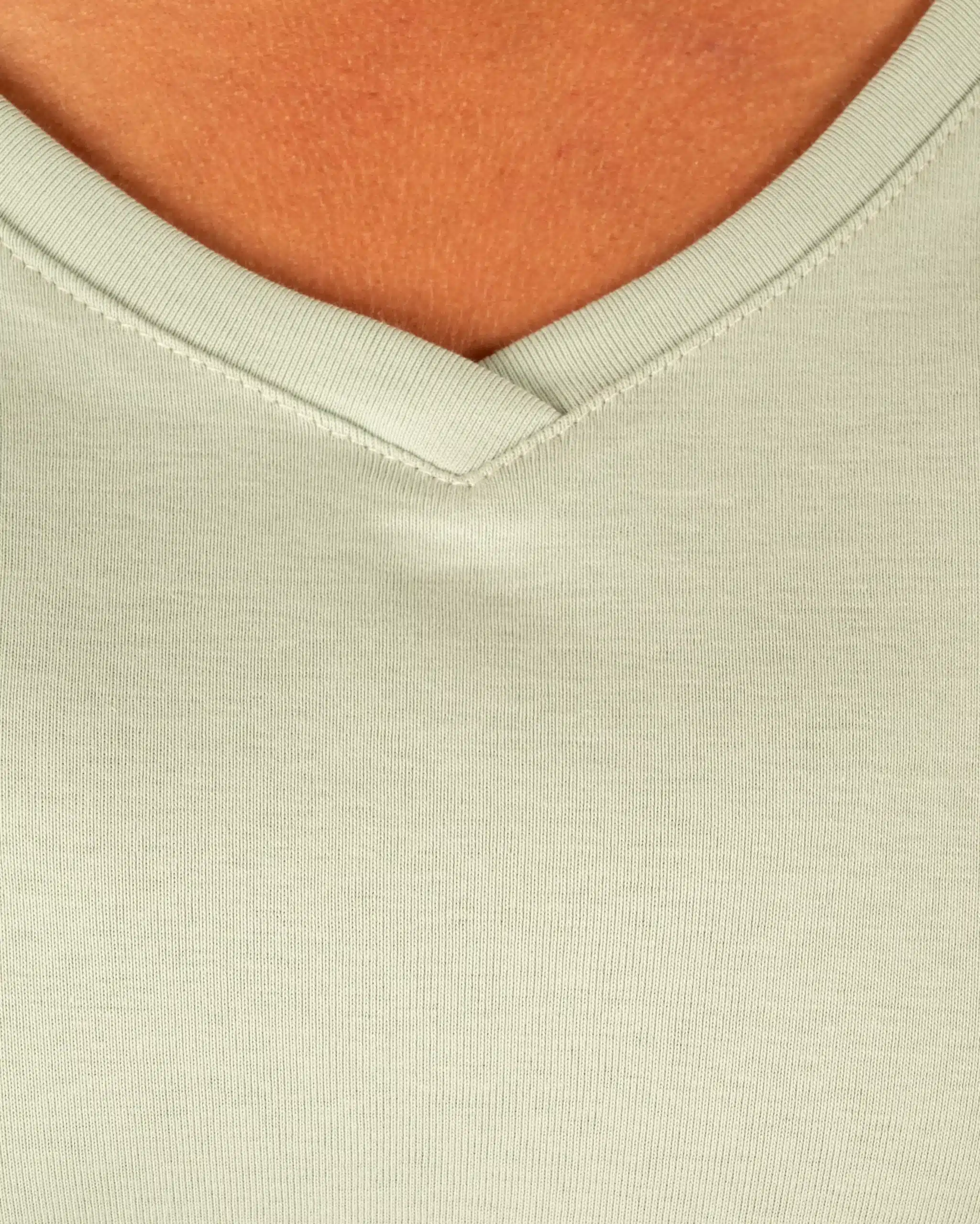 Lichtgroen basis shirt V-hals van Gemma Ricceri - Afbeelding 5