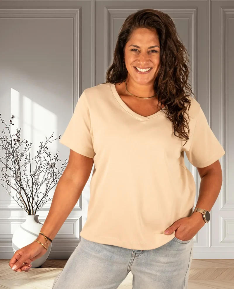 Beige basis shirt V-hals van Gemma Ricceri - Afbeelding 5