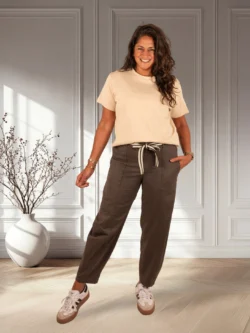 Bruine barrel broek van Gemma Ricceri