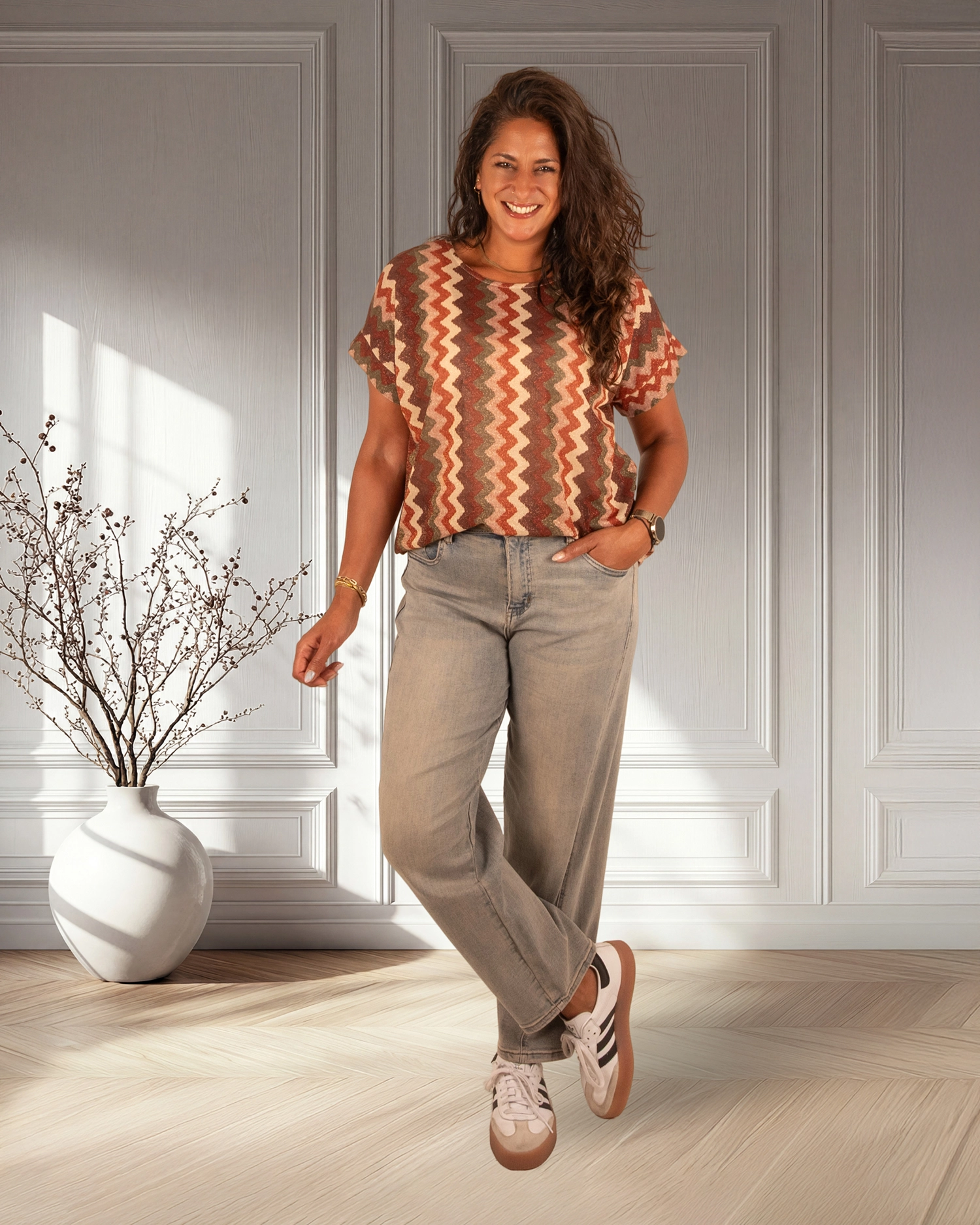 Bruin/beige print zigzag shirt van Gemma Ricceri - Afbeelding 2