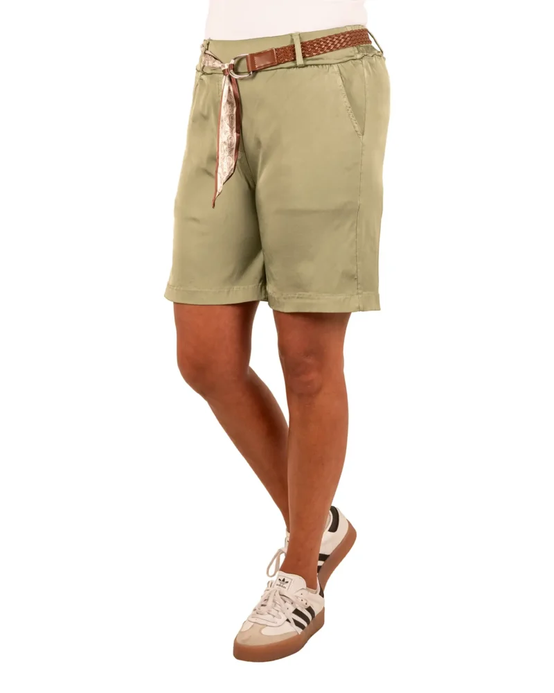 Groene silk look short van Gemma Ricceri - Afbeelding 2
