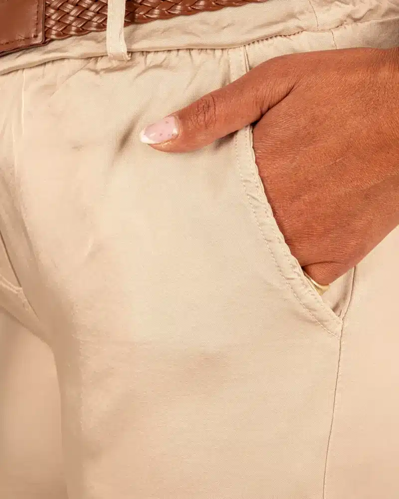 Beige silk look short van Gemma Ricceri - Afbeelding 5