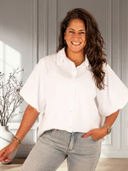 Witte blouse met pofmouw van El-Vita