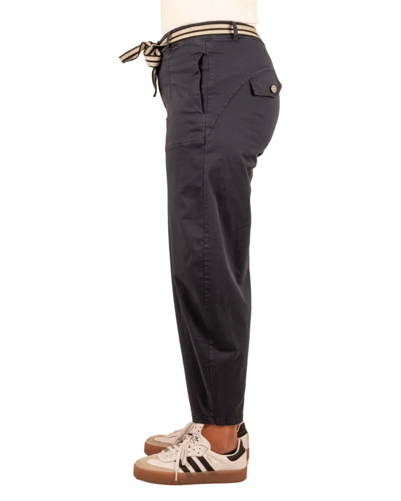 Donkerblauwe barrel broek van Gemma Ricceri - Afbeelding 4