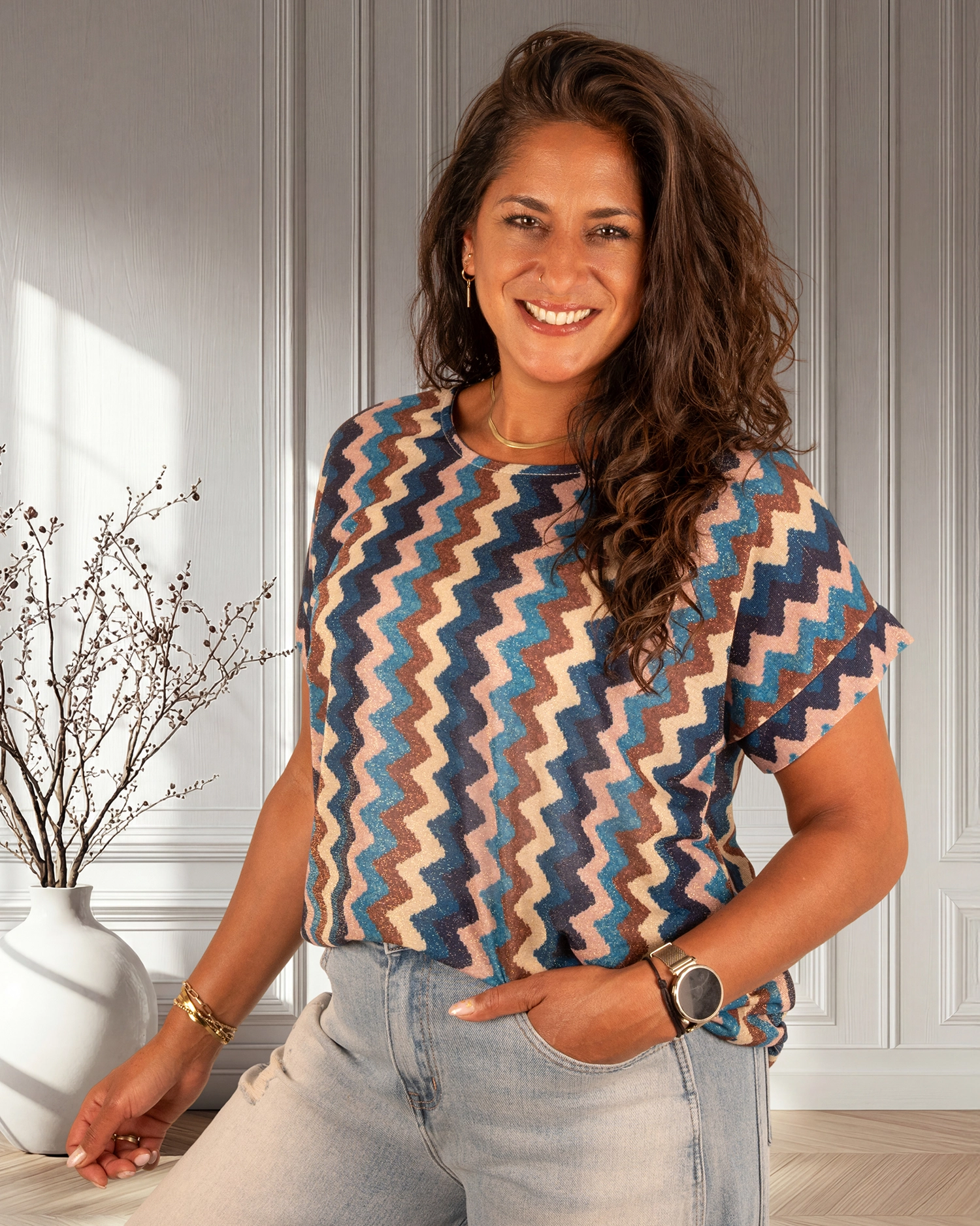 Blauwe print zigzag shirt van Gemma Ricceri - Afbeelding 3