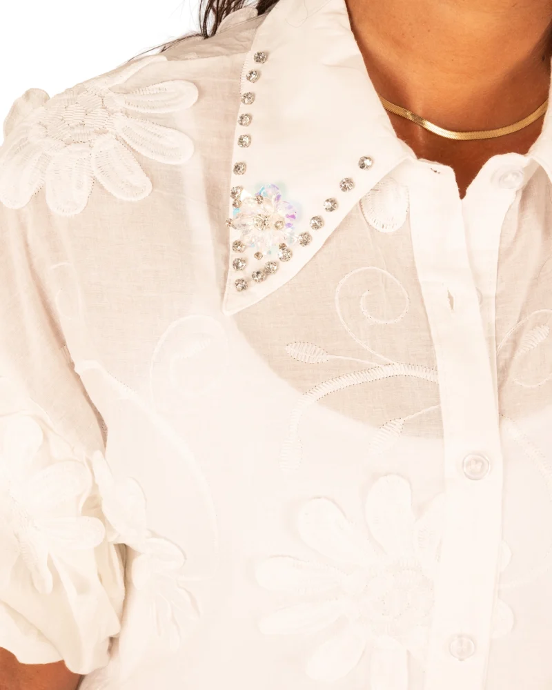 Witte blouse geborduurde bloemen en pofmouw van Knitwear - Afbeelding 6