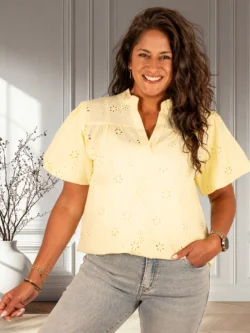 Lichtgele broderie blouse pofmouw van Vera Jo