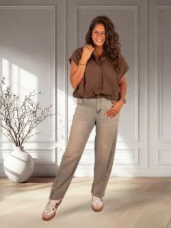 Light blue dirty wash balloon jeans van Hello Miss