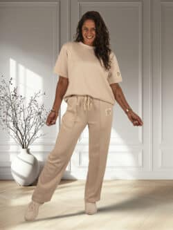 Beige joggingpak korte mouw